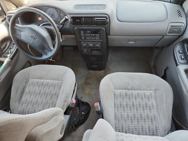 Chevrolet Venture Image 12