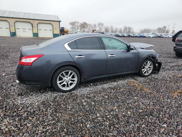 Nissan Maxima S Image 4