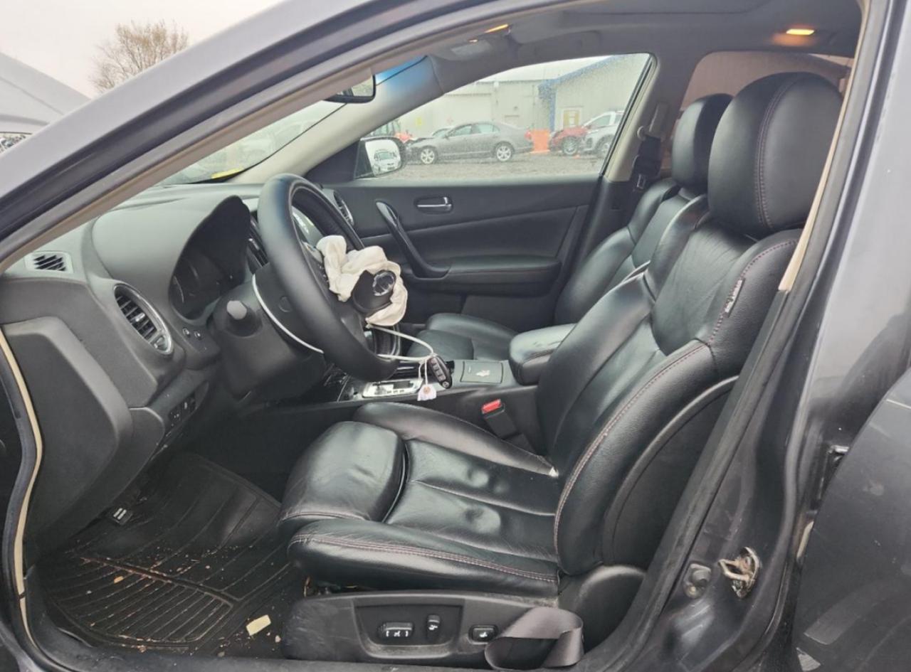 Nissan Maxima S Image 5