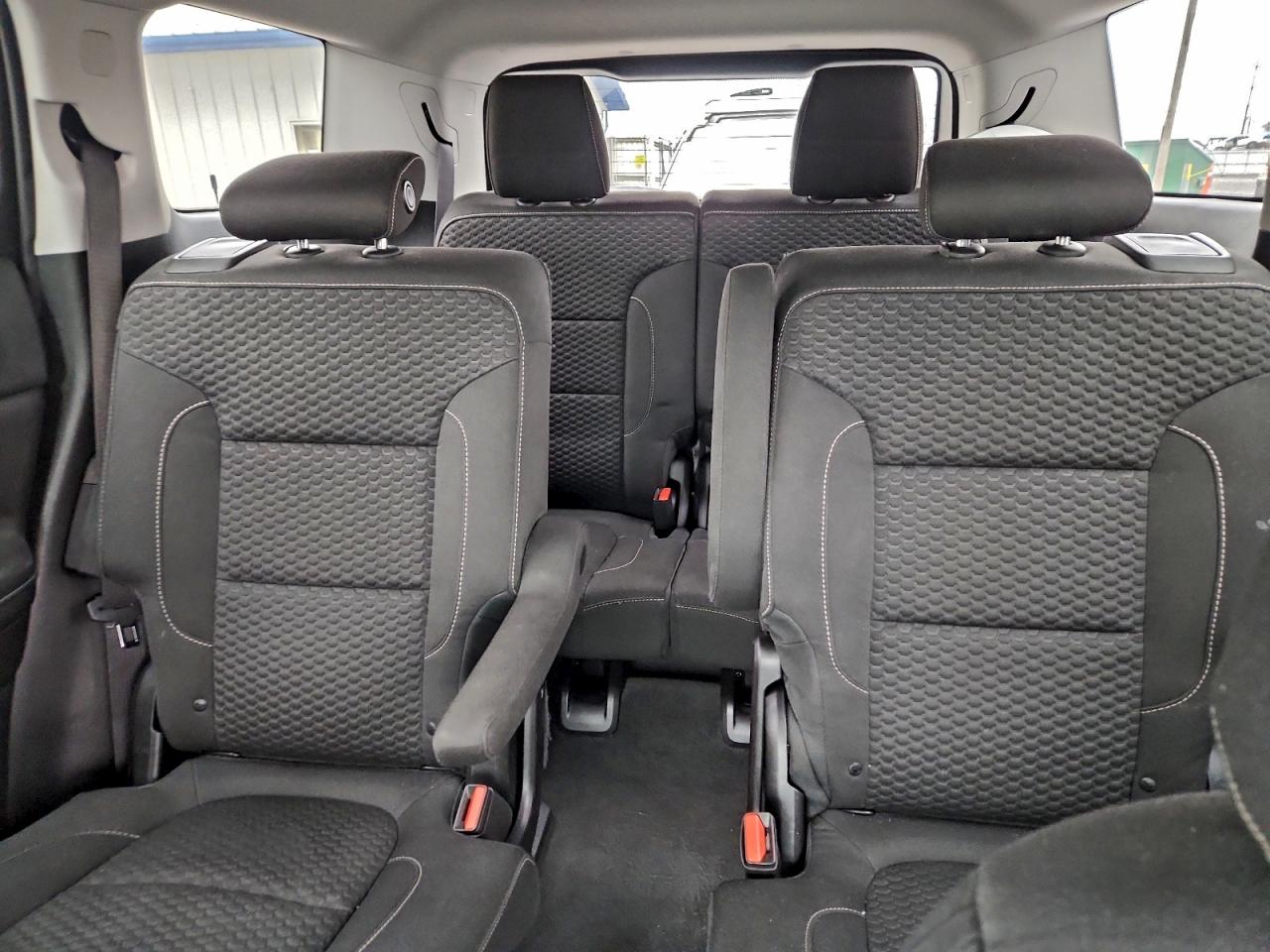 GMC Acadia Sle Image 8