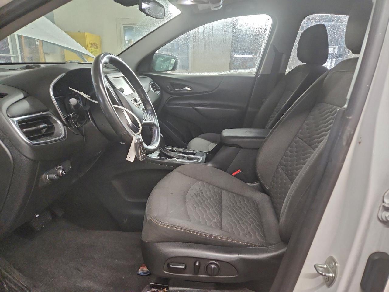 Chevrolet Equinox Lt Image 3