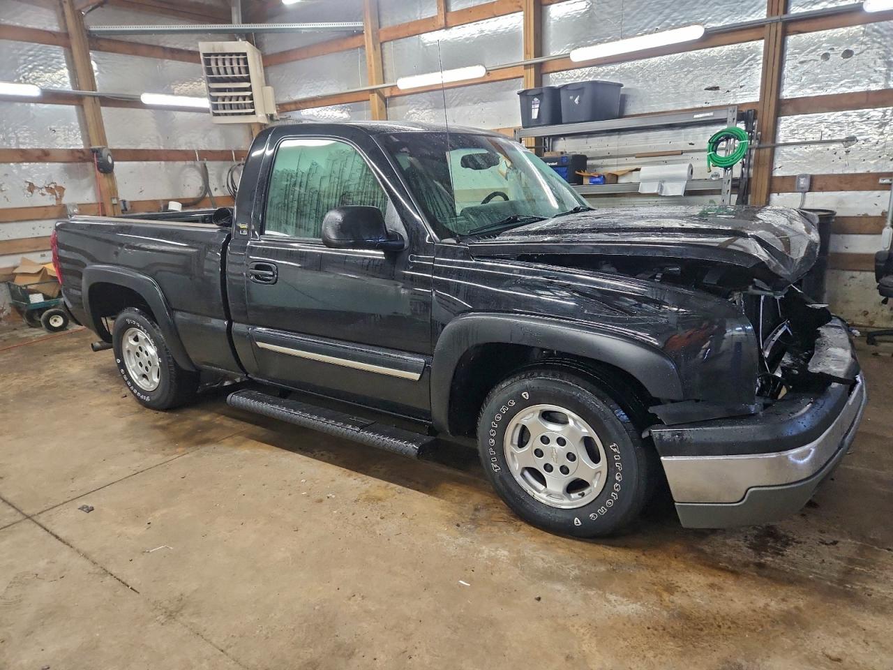 Chevrolet Silverado C1500 Image 5