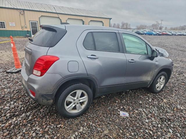 Chevrolet Trax Ls Image 4
