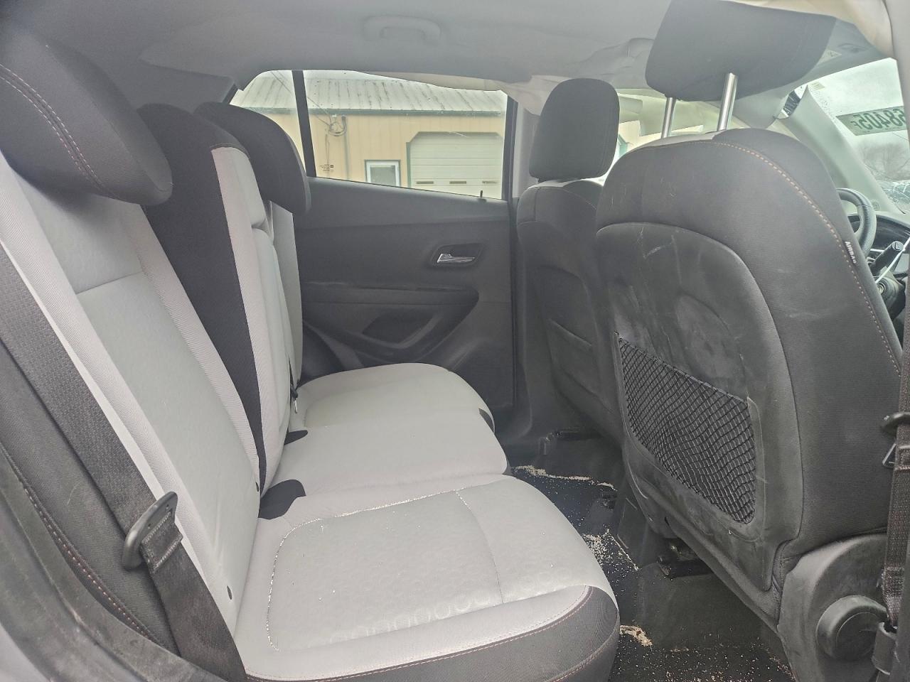 Chevrolet Trax Ls Image 10