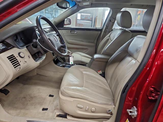 Cadillac DTS Image 4