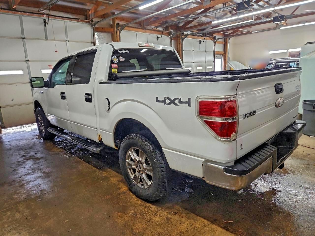 Ford F-150 Supercrew Image 3