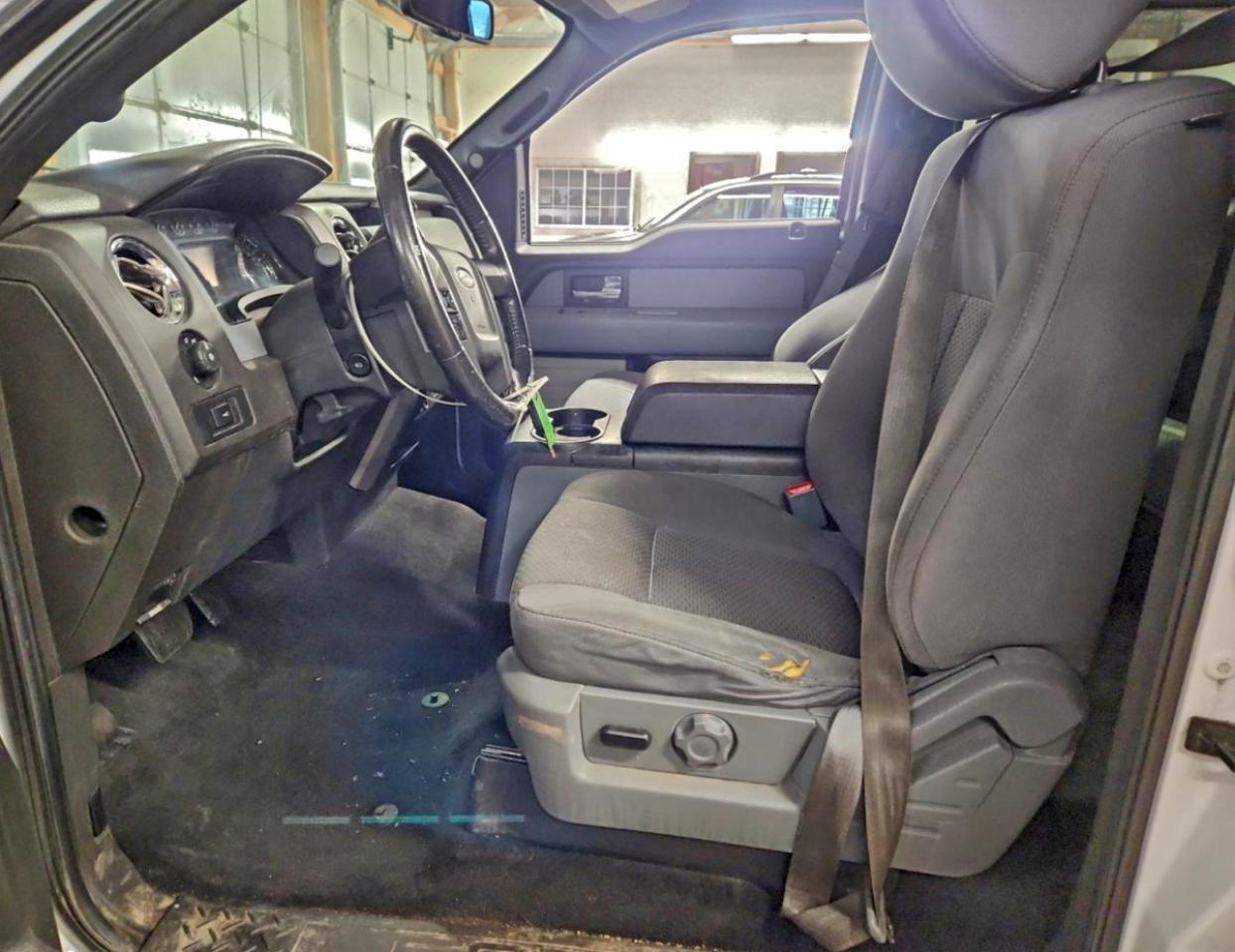 Ford F-150 Supercrew Image 7