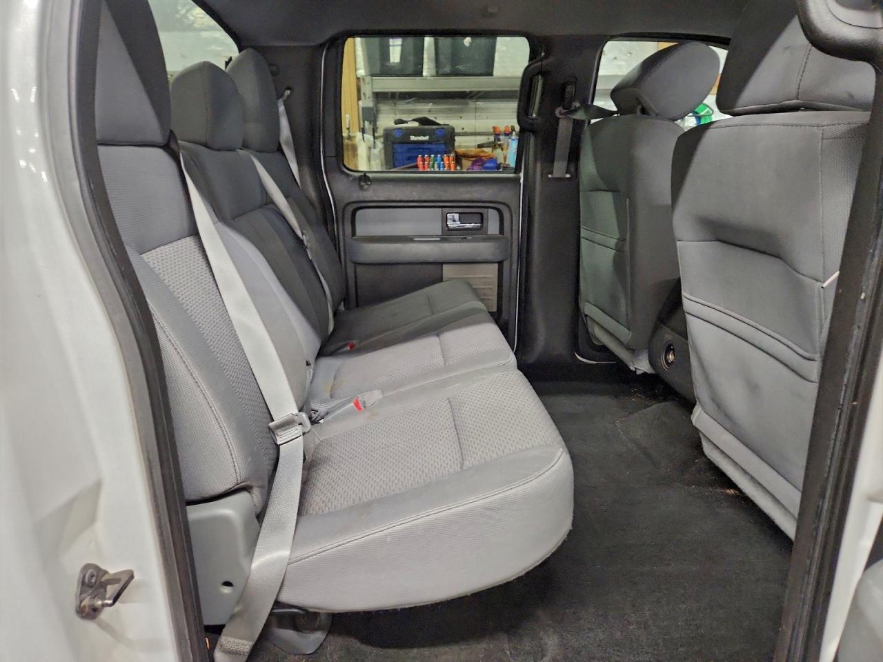 Ford F-150 Supercrew Image 8