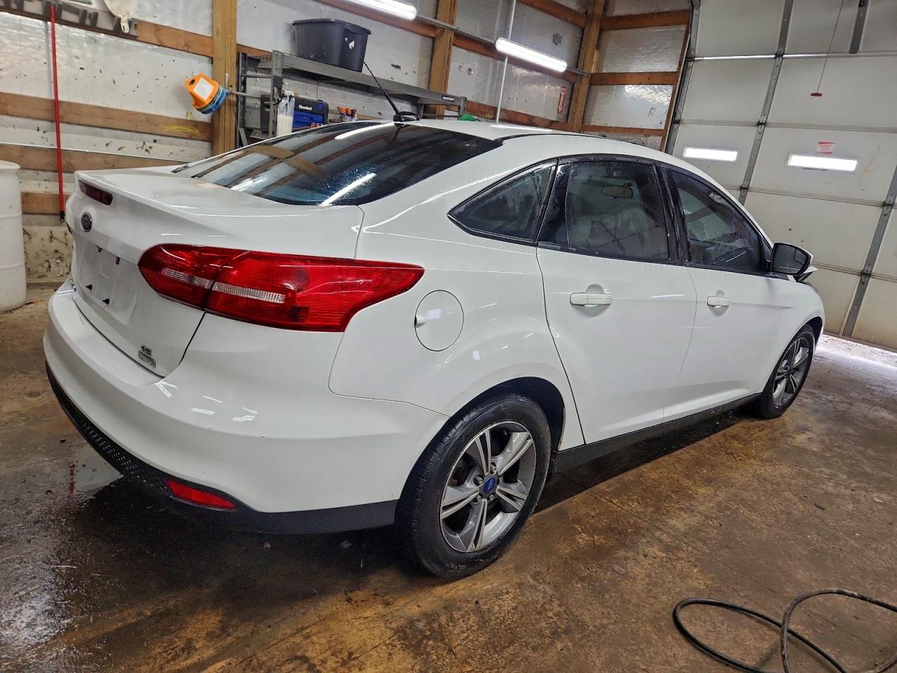 Ford Focus Se Image 3