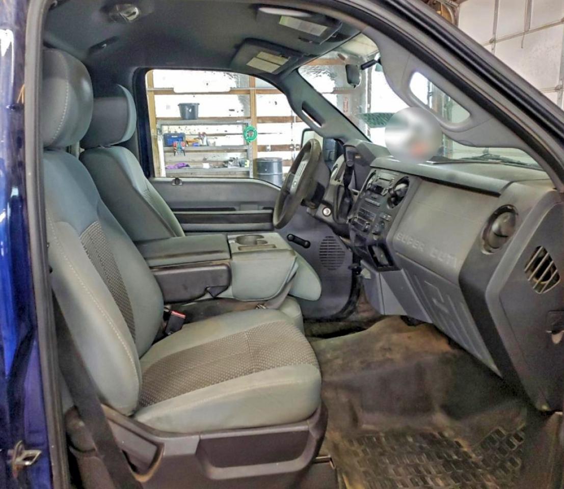 Ford F-250 Super Duty Image 12