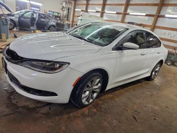  Salvage Chrysler 200