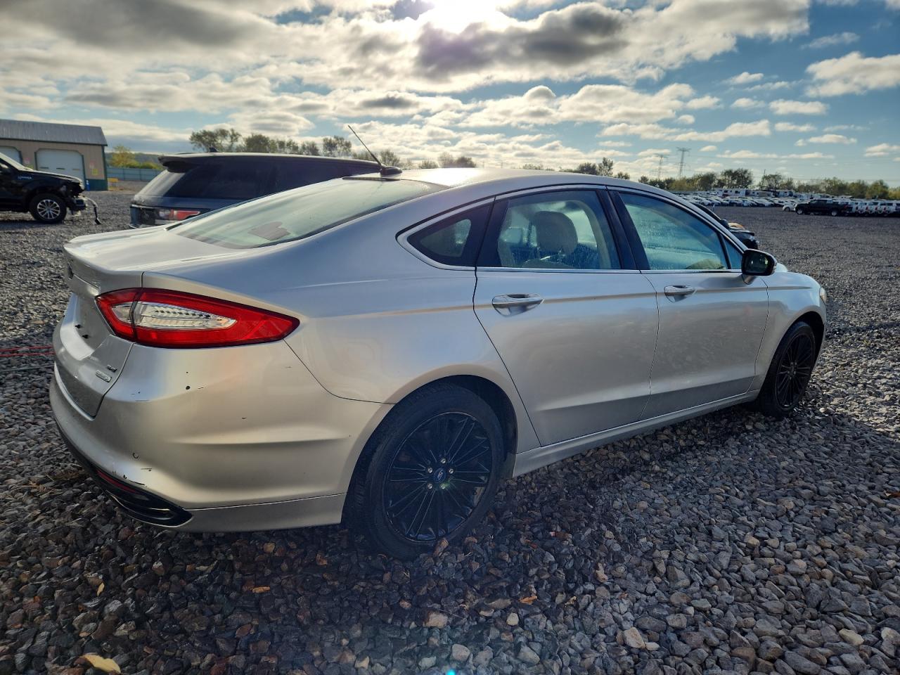 Ford Fusion Se Image 5