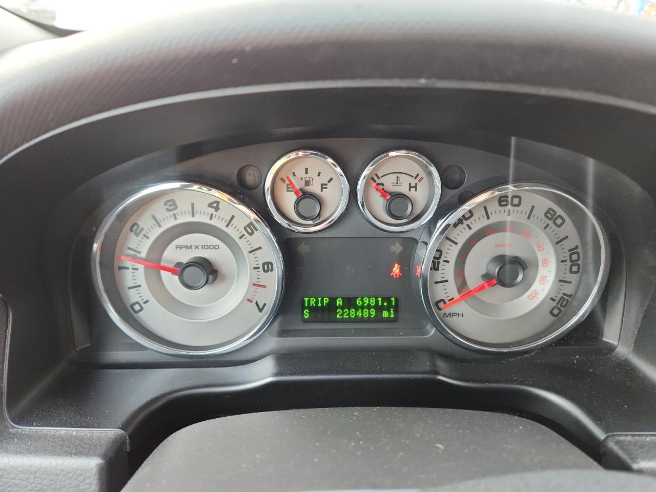 Ford Edge Limited Image 13