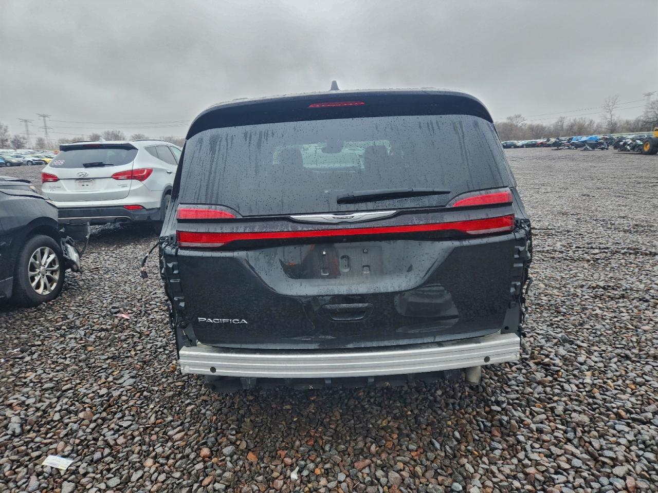 Chrysler Pacifica Touring L Image 8