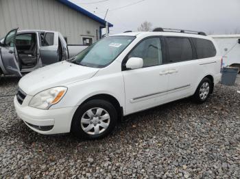  Salvage Hyundai Entourage