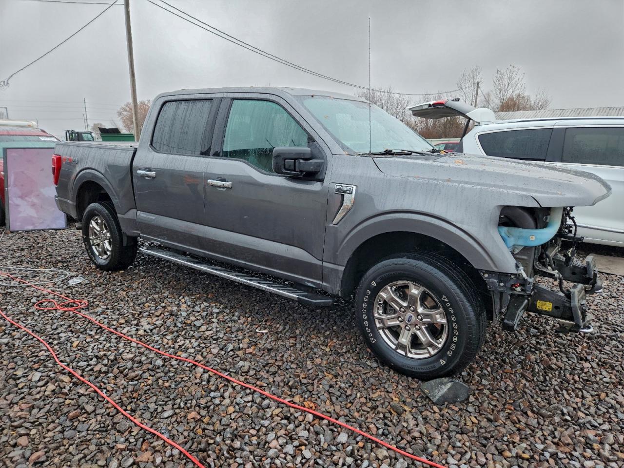 Ford F-150 Supercrew Image 3