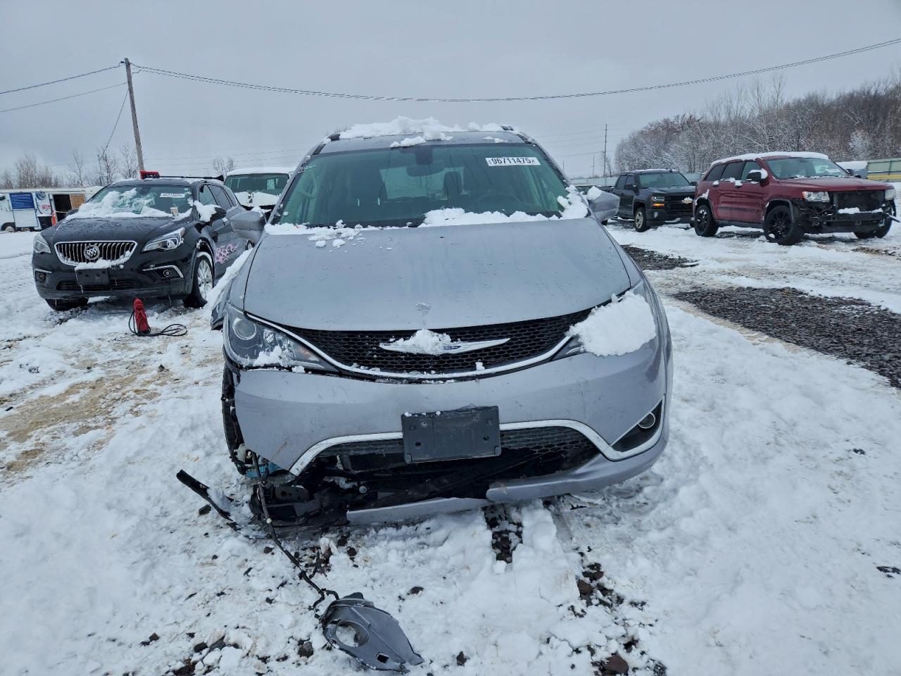 Chrysler Pacifica Touring L Image 12