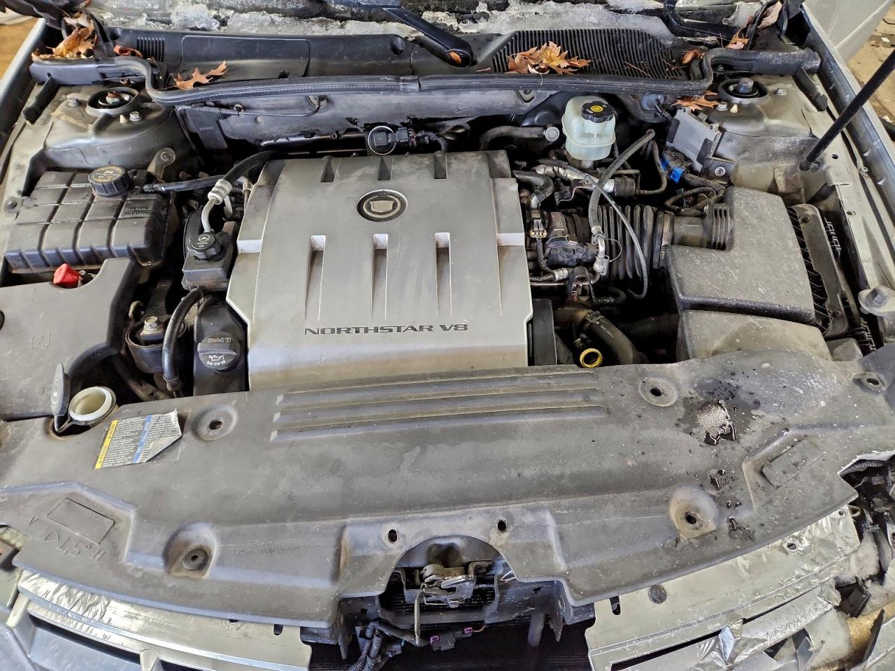 Cadillac DTS Image 10