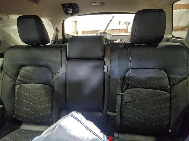 Nissan Pathfinder Platinum Image 12