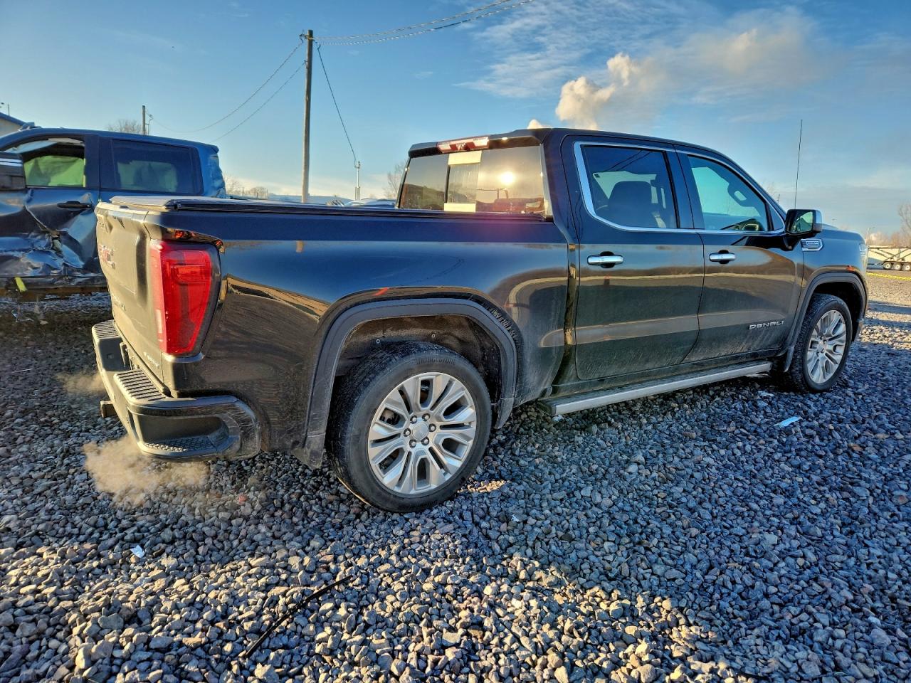 GMC Sierra K1500 Denali Image 9