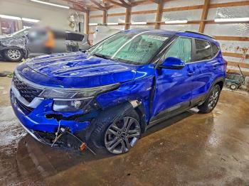  Salvage Kia Seltos