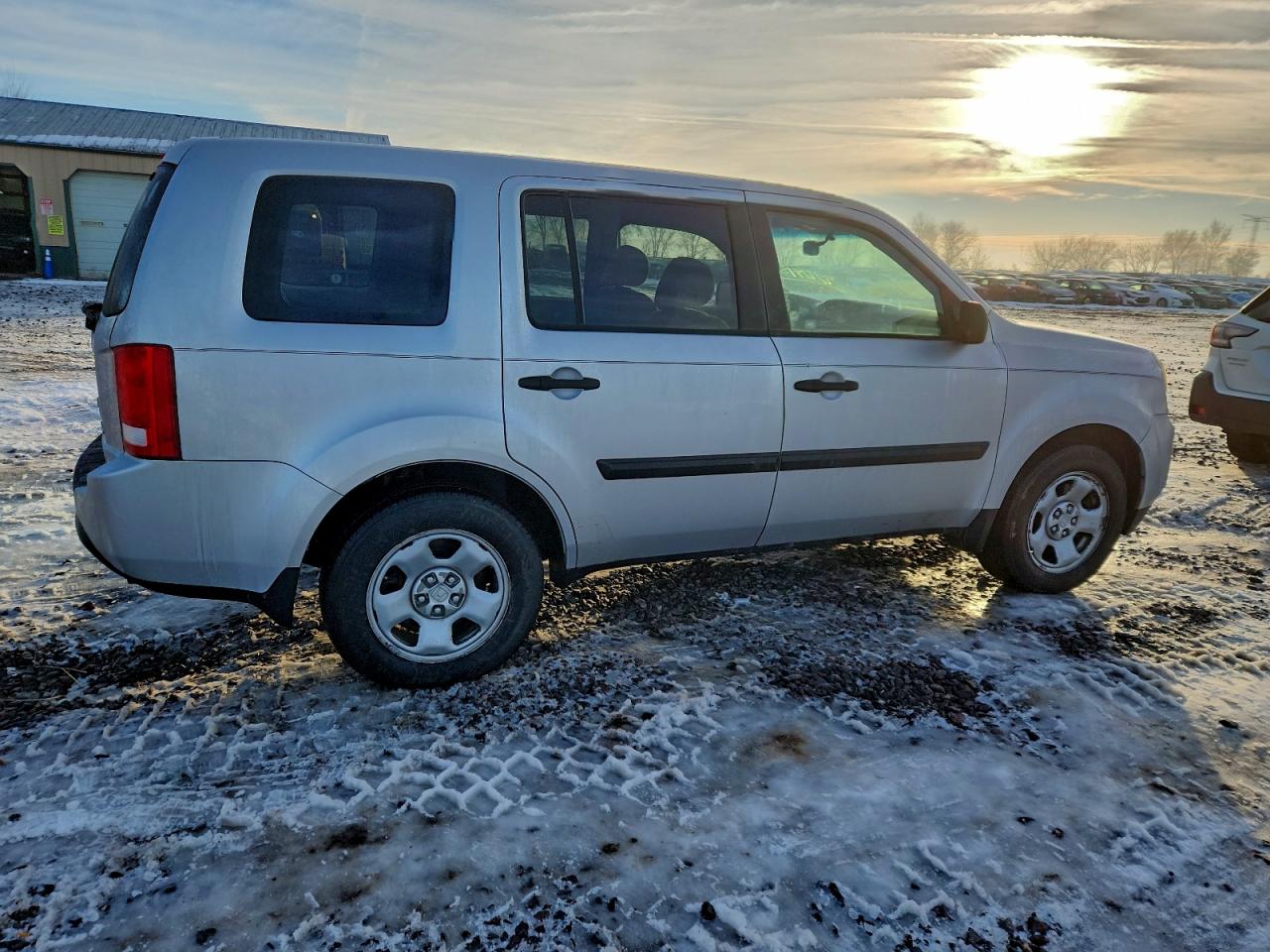 Honda Pilot Lx Image 2
