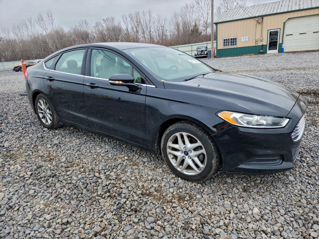 Ford Fusion Se Image 6