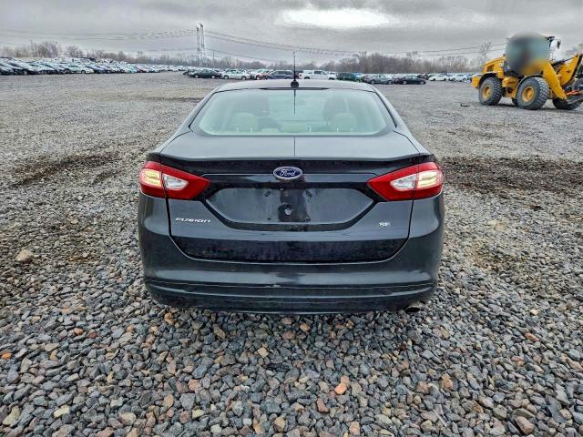 Ford Fusion Se Image 3