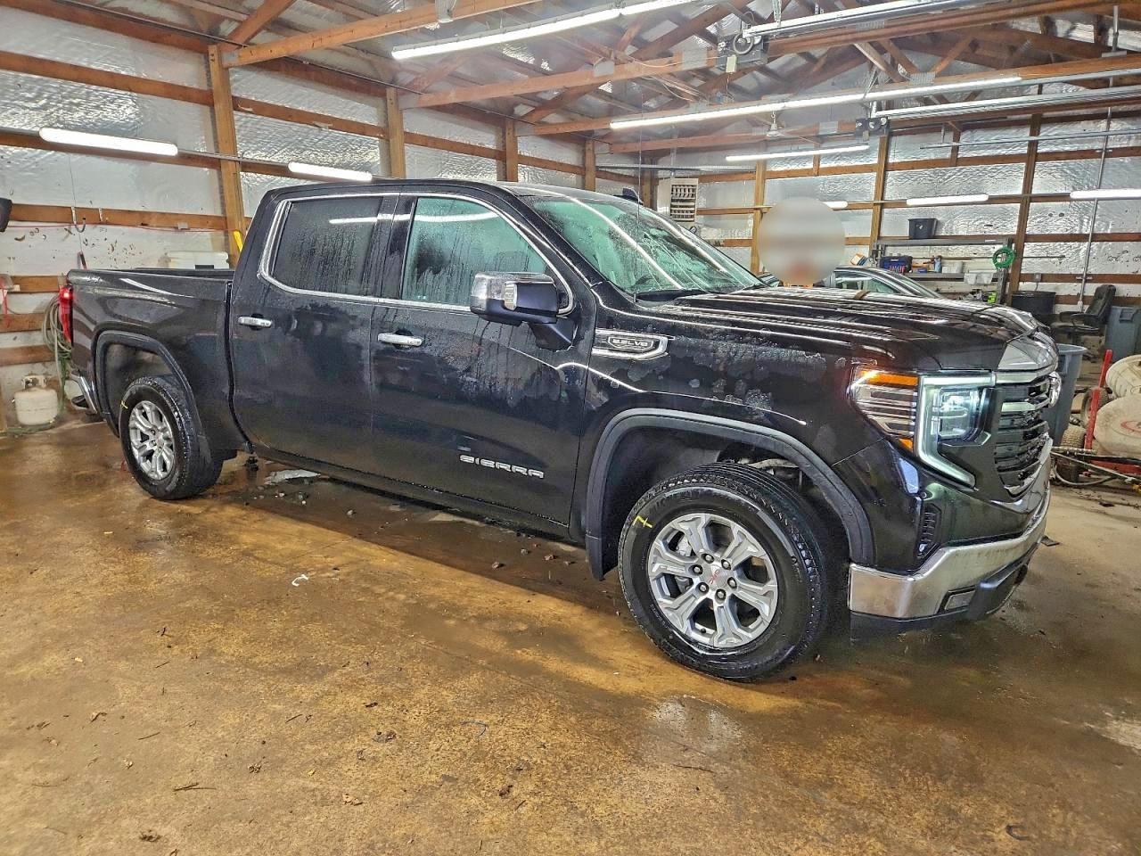 GMC Sierra K1500 Slt Image 3