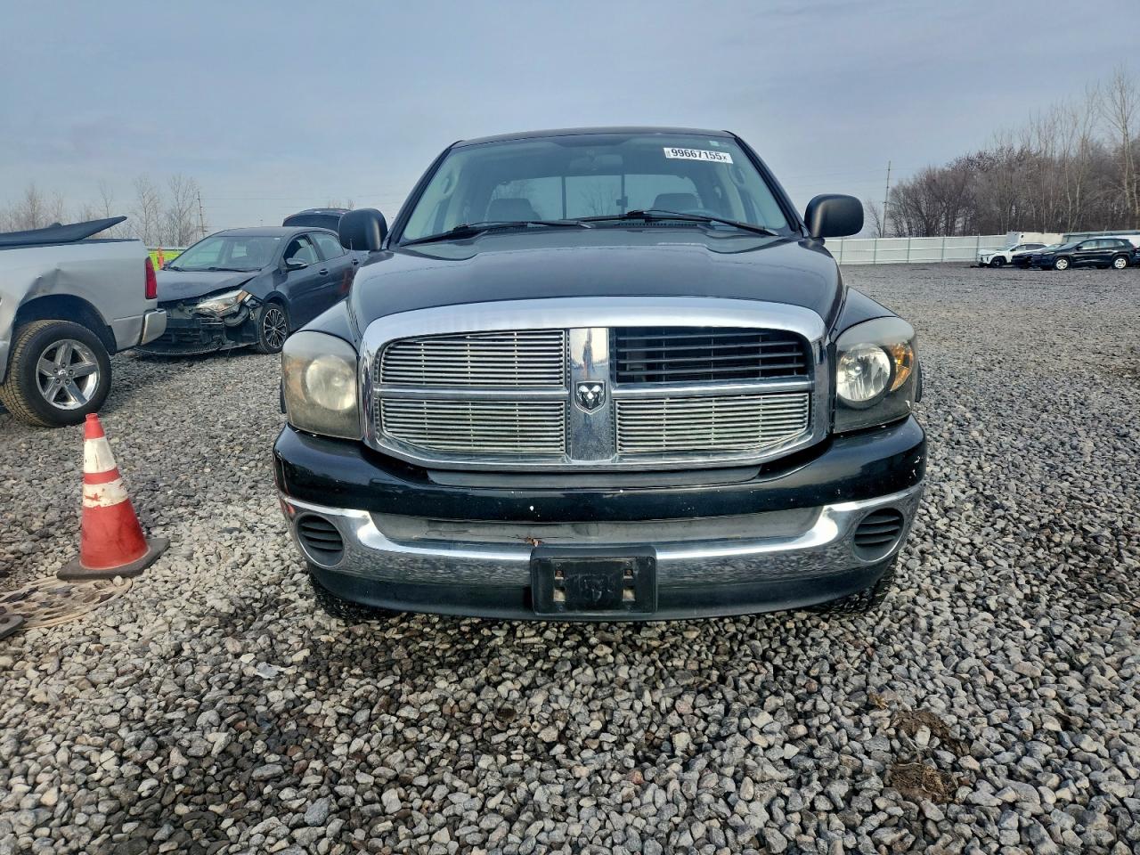 Dodge Ram 1500 St Image 4