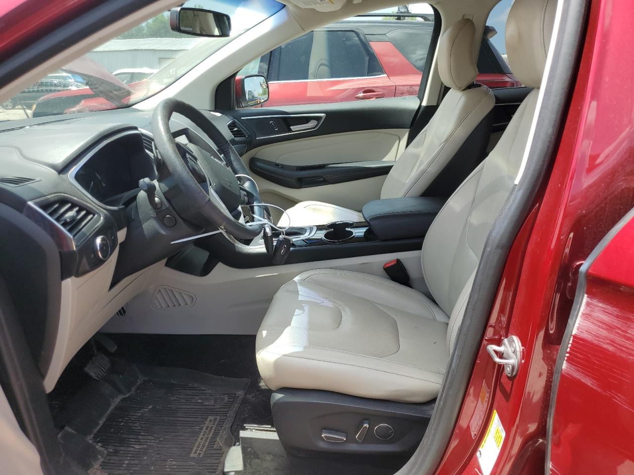 Ford Edge Titanium Image 4