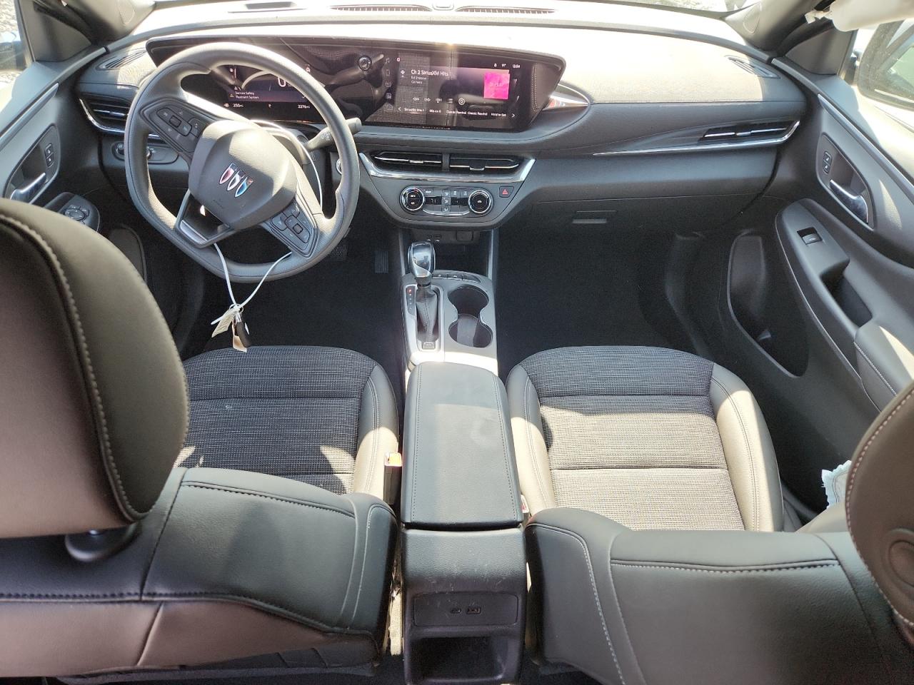 Buick Envista Pr Preferred Image 3