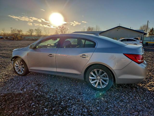 Buick LaCrosse Premium Image 2