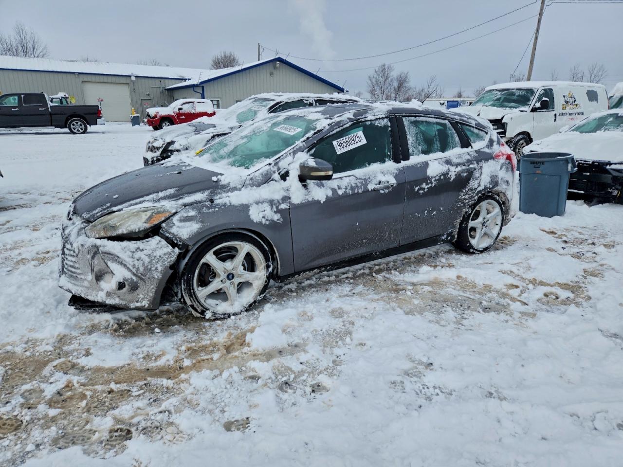 Ford Focus Titanium Image 1