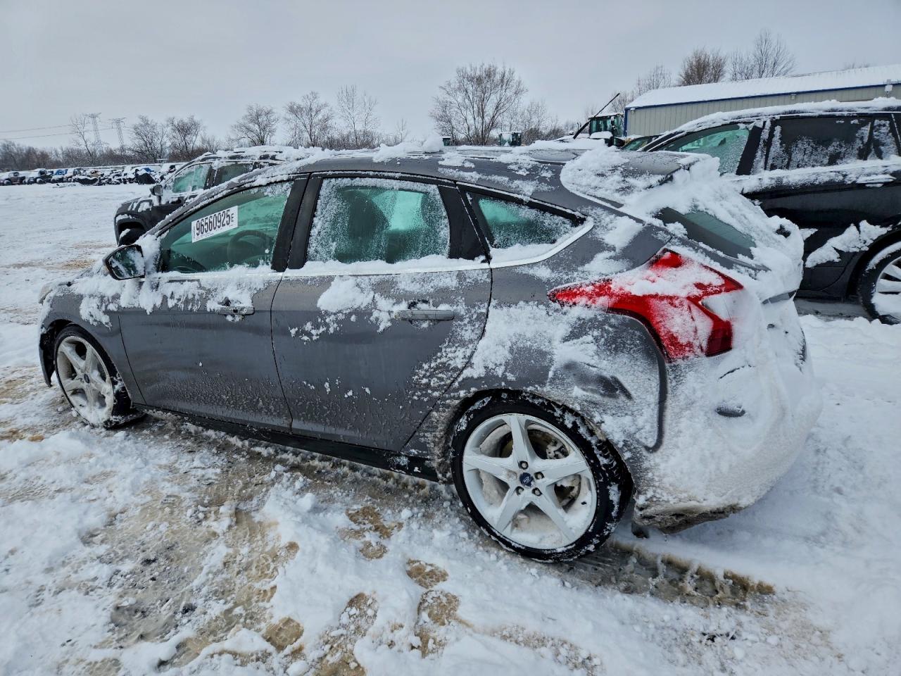 Ford Focus Titanium Image 2