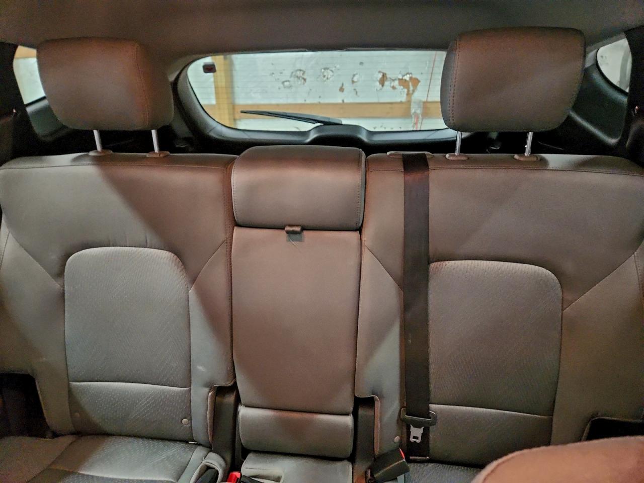 Hyundai SANTA FE Image 5