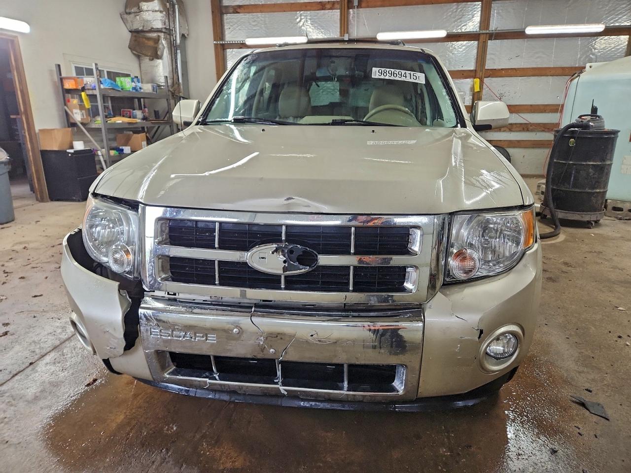 Ford Escape Limited Image 5