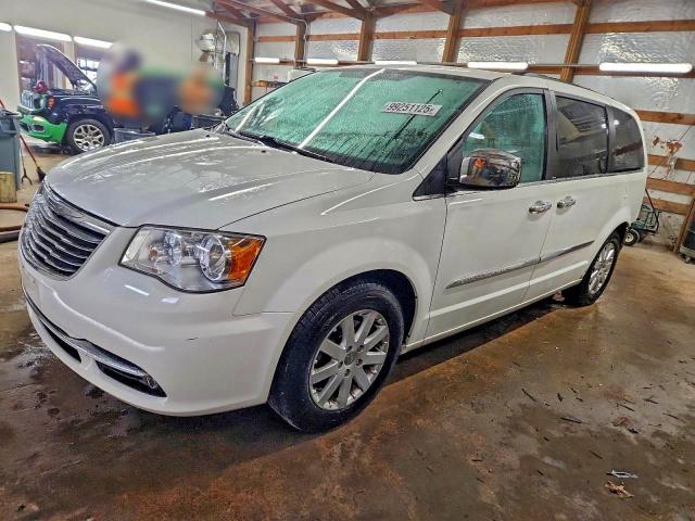  Salvage Chrysler Minivan