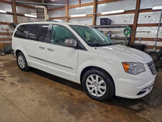 Chrysler Minivan Touring L Image 4