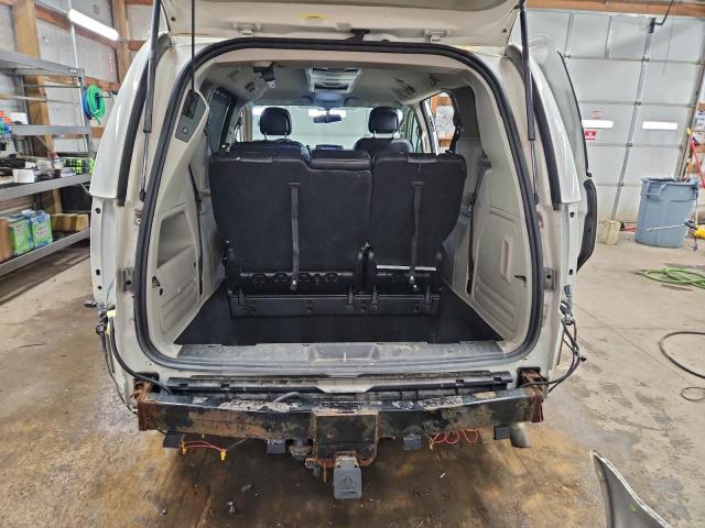 Chrysler Minivan Touring L Image 14