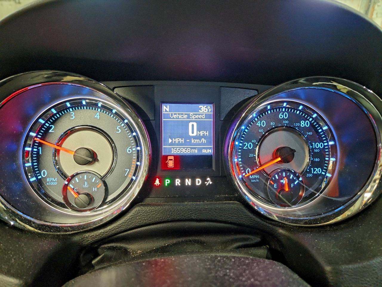 Chrysler Minivan Touring L Image 5