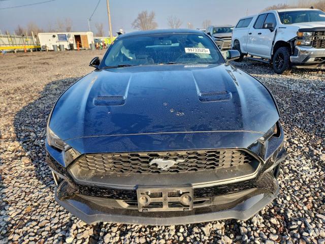 Ford Mustang Image 8