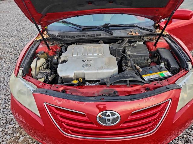 Toyota Camry Se Image 12