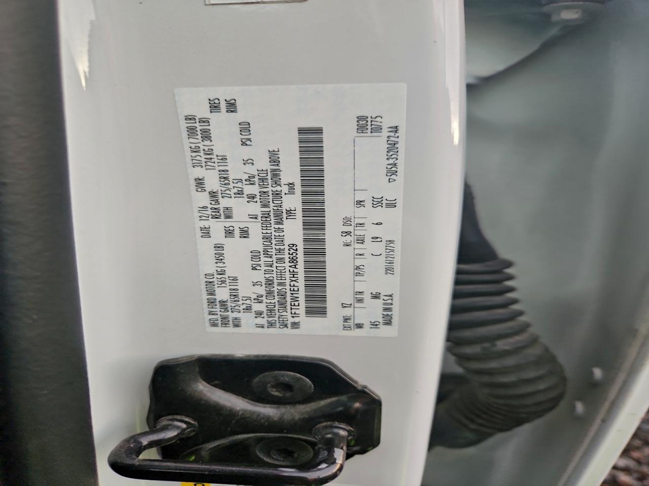 Ford F-150 Supercrew Image 6