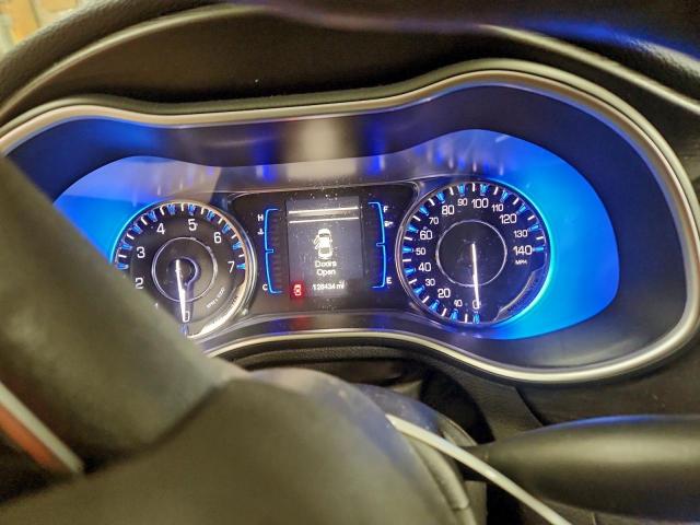 Chrysler 200 Limited Image 11