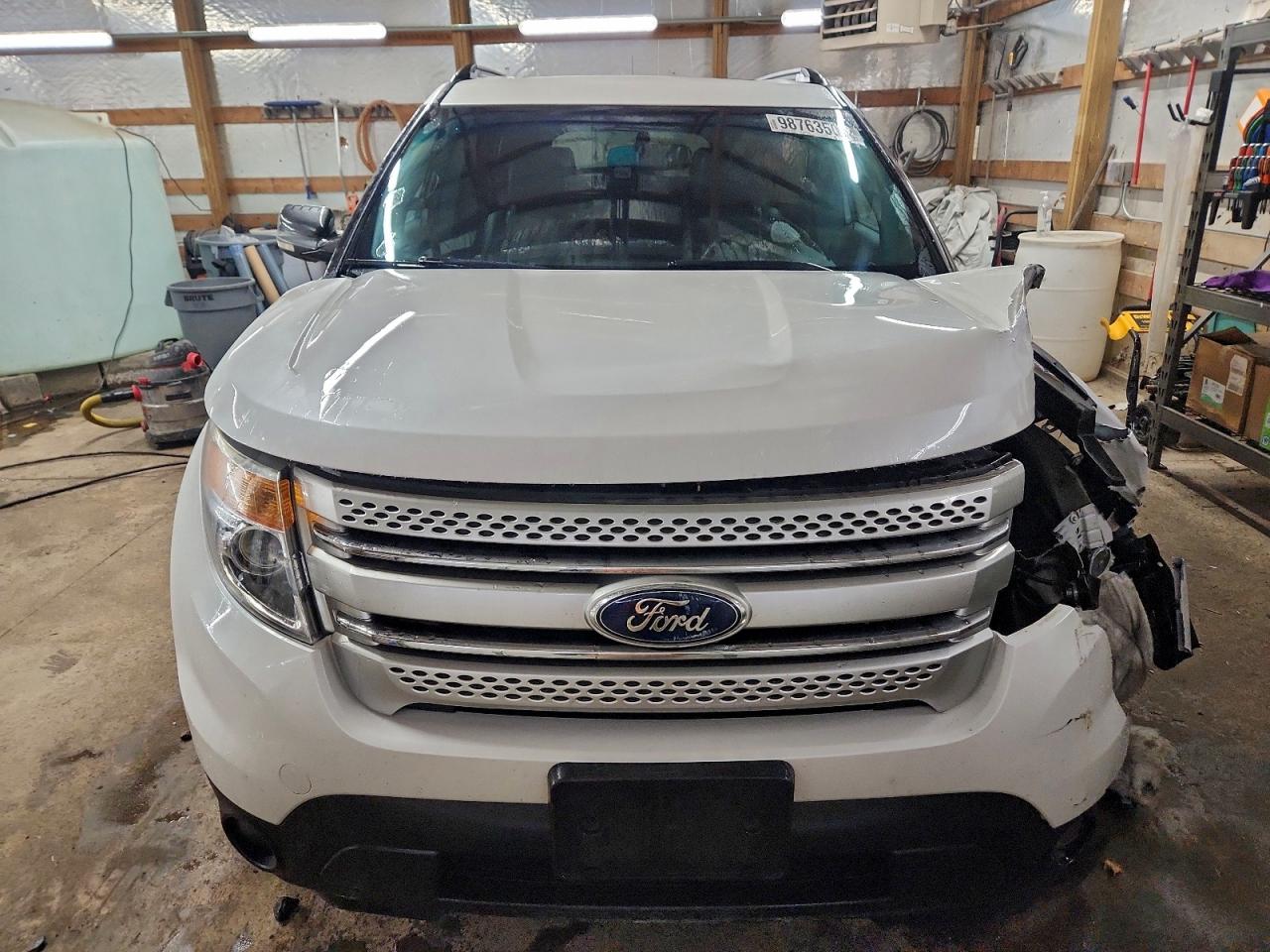 Ford Explorer Xlt Image 7