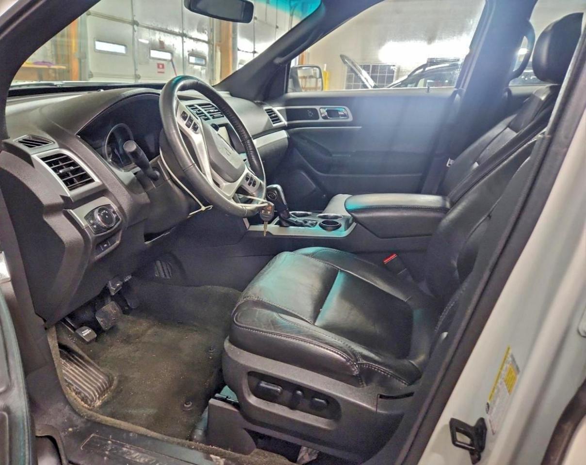 Ford Explorer Xlt Image 5