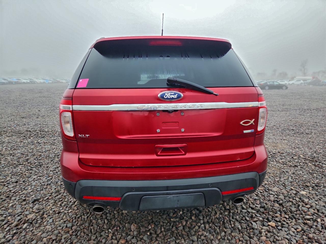 Ford Explorer Xlt Image 3