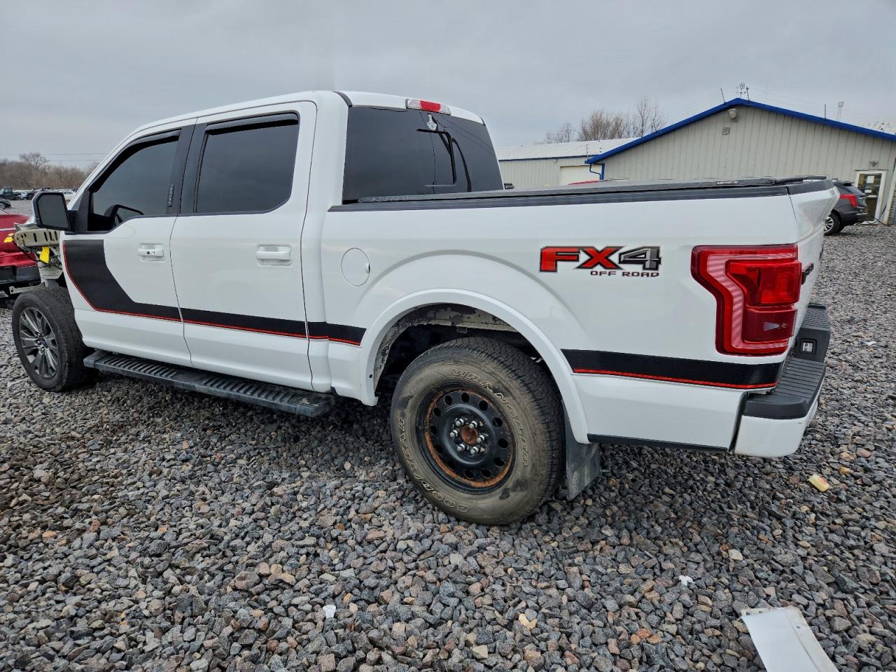 Ford F-150 Supercrew Image 12