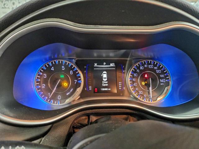 Chrysler 200 Limited Image 5